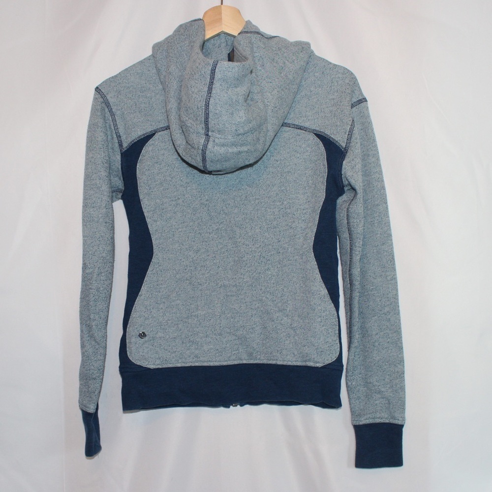 𝅺LULULEMON Jacket - Picture 2 of 7